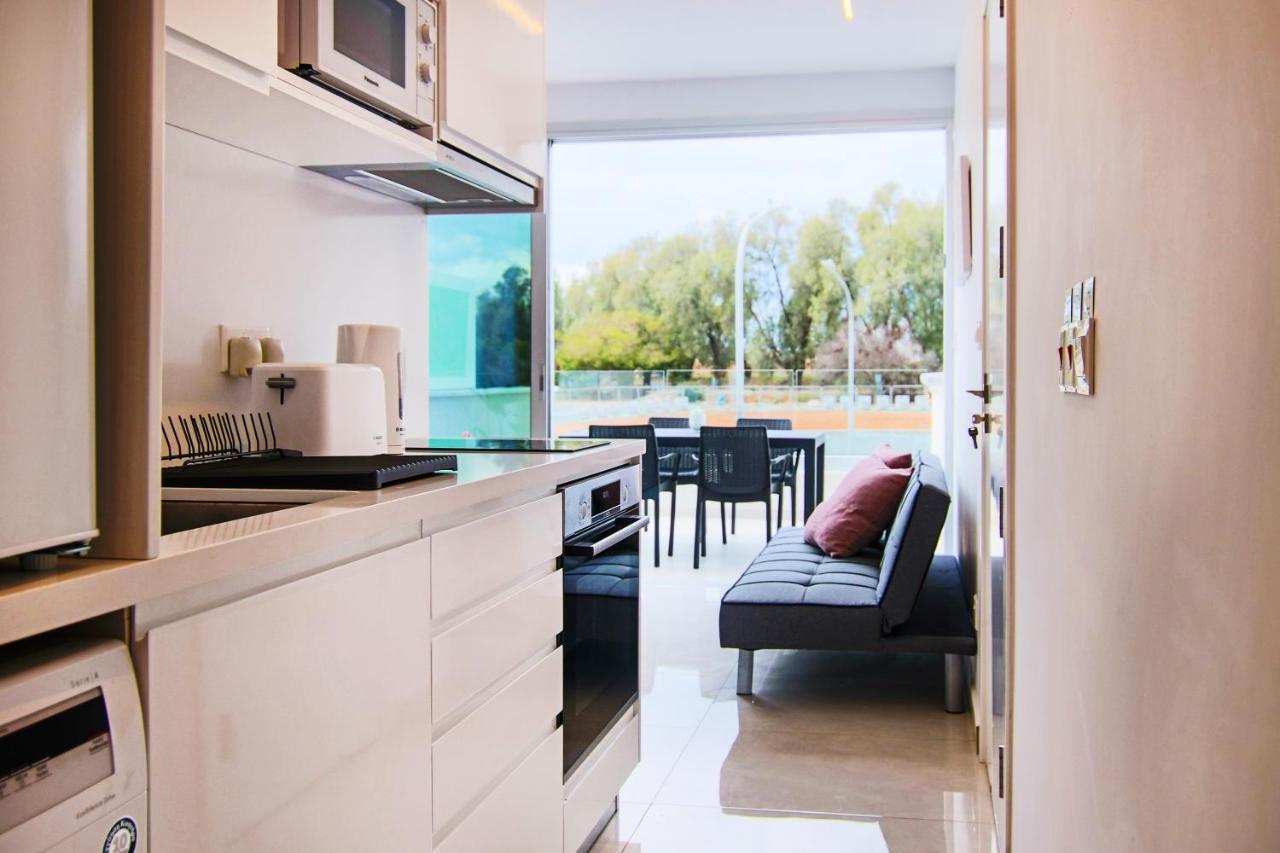 Phaedrus Living - Seaside Luxury Flat Harbour 109 Apartment Paphos ภายนอก รูปภาพ